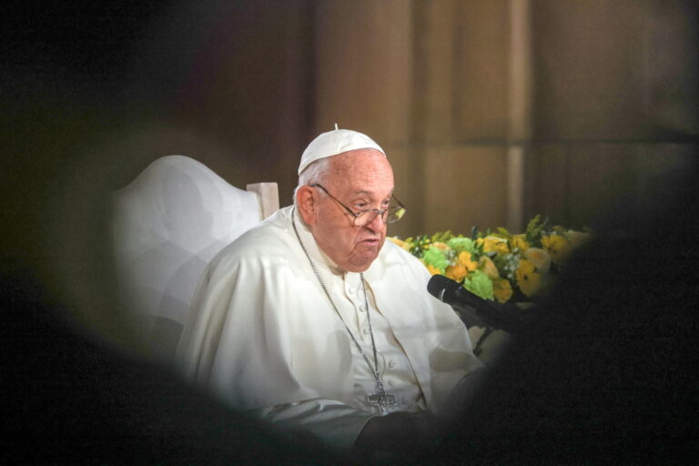 Aumentan los rumores sobre la posible renuncia del papa Francisco en el Vaticano tras su delicado estado de salud