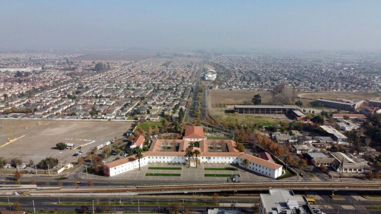 Detienen a exfuncionaria municipal de Puente Alto por múltiples delitos de corrupción durante gestión de Codina (RN)