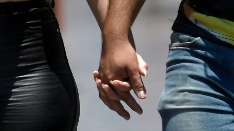 Día de los Enamorados: Encuesta revela que 67% de los chilenos está satisfecho con su vida romántica y sexual