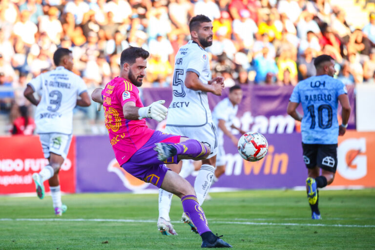 ¿Portazo a la UC? Revelan el diálogo de Colo Colo y los cruzados luego que preguntaran por Fernando de Paul