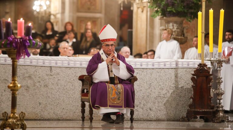 Arzobispo Chomalí califica de 