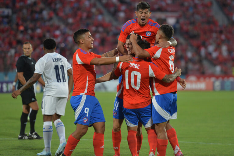 Chile gusta y golea: La Roja arrasa con Panamá en menos de 24 minutos