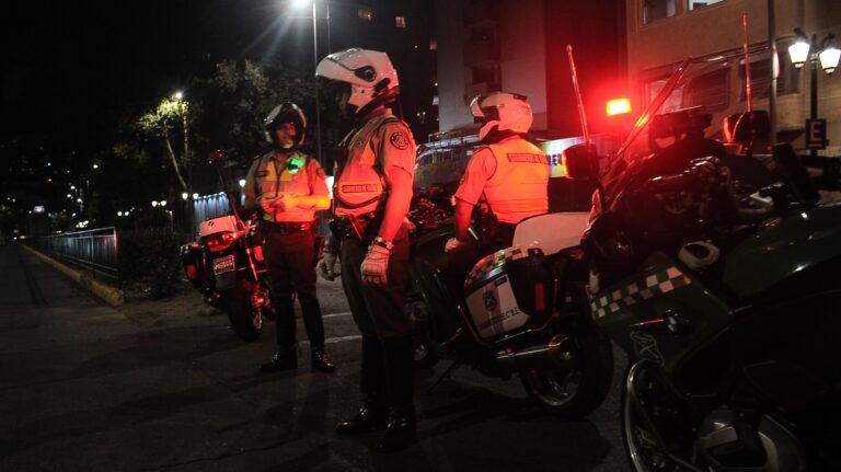 Toque de queda por corte masivo de luz en Chile: Despliegue de 4 mil efectivos militares y patrullajes nocturnos