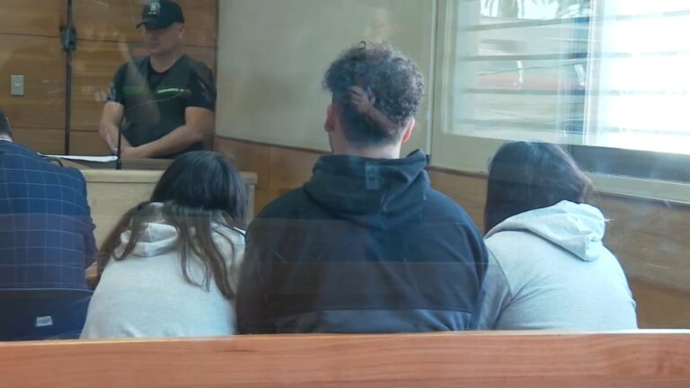 Justicia decreta prisión preventiva a Marcela Ríos, exfuncionaria de Puente Alto acusada de corrupción durante gestión de Codina