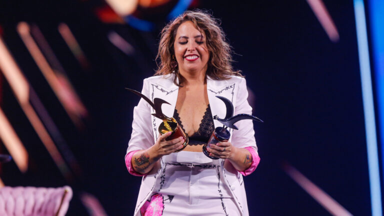 Finalmente llegó el humor a Viña: Chiqui Aguayo destada carcajadas con su rutina en la Quinta Vergara