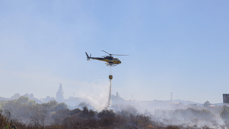 Evacuan el sector de Patagual, comuna de Pinto, producto del avance de los incendios forestales