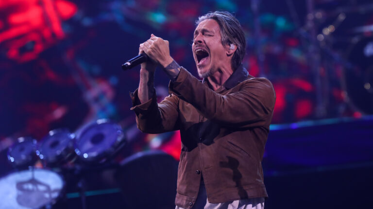 Incubus sorprende en Viña 2025 con covers de The Beatles y Phil Collins