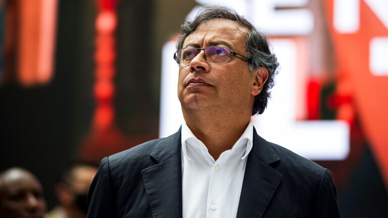 Presidente de Colombia, Gustavo Petro, asegura que “la cocaína solo es ilegal porque la hacen en América Latina”