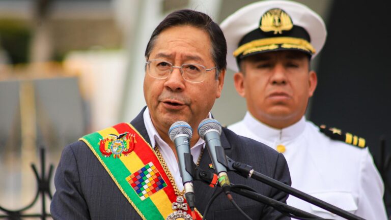 Bolivia propone evaluar juicios en La Haya para iniciar una 