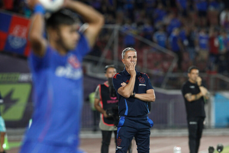 No resultó su sistema: La dura autocrítica de Gustavo Álvarez tras la derrota de la U ante Cobresal