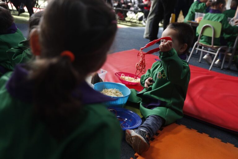 Psicóloga infantil da las claves: ¿Cómo favorecer la adaptación de las niñas y niños a la educación parvularia?