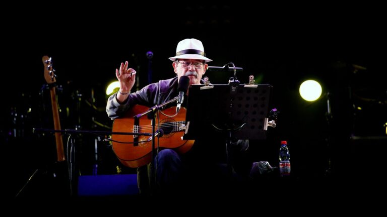 A 35 años del concierto de Silvio Rodríguez en el Estadio Nacional: El regreso del cantautor cubano a Chile