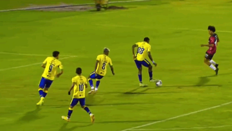 El último es para no creer: Partido de liga ecuatoriana con goles insólitos enciende las alarmas por presunto arreglo