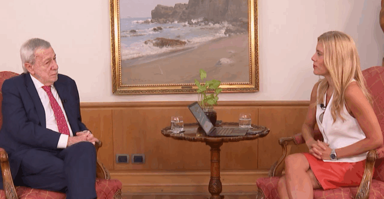 Ministro Van Klaveren sobre política de Trump: 