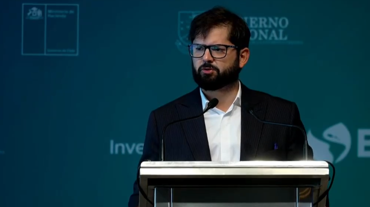 Weber critica a Boric por dichos contra Trump en medio de guerra arancelaria: “No contribuyen a una relación de Estado”