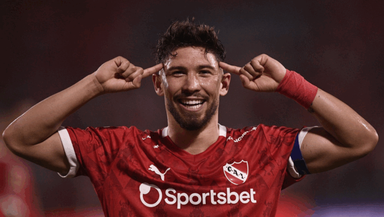 Felipe Loyola enamora en Argentina con espectacular doblete ante Godoy Cruz: 