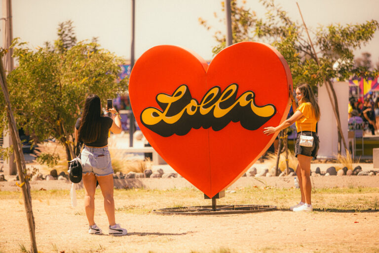 Lollapalooza Chile 2025 anuncia actividades de Lolla Love con enfoque en diversidad, inclusión y conciencia social