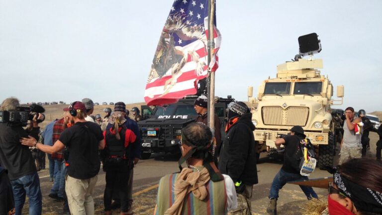 La millonaria sentencia contra Greenpeace que pone en riesgo su operación en Estados Unidos