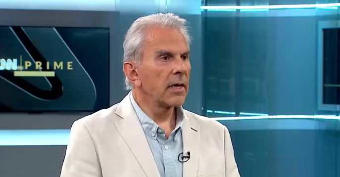 Moreira “pone las manos al fuego” por triunfo de Matthei y asegura que Kaiser es “el mesías de la violencia”