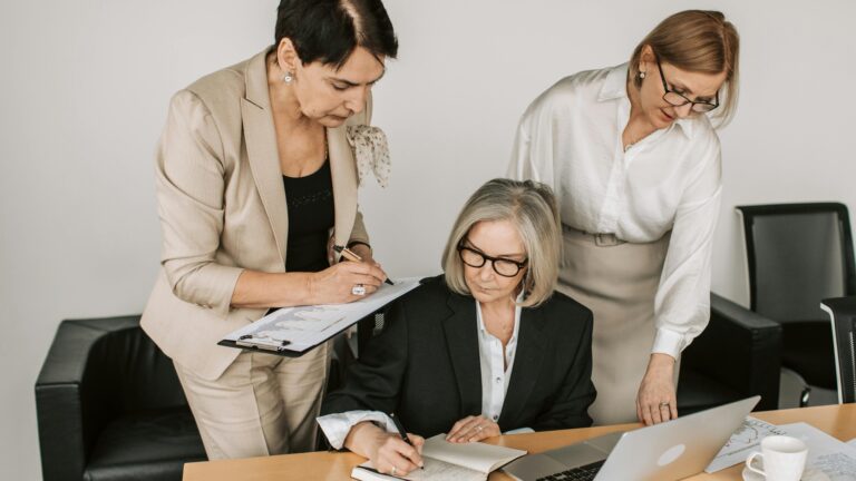 Día Internacional de la Mujer: Abren postulaciones para startups femeninas