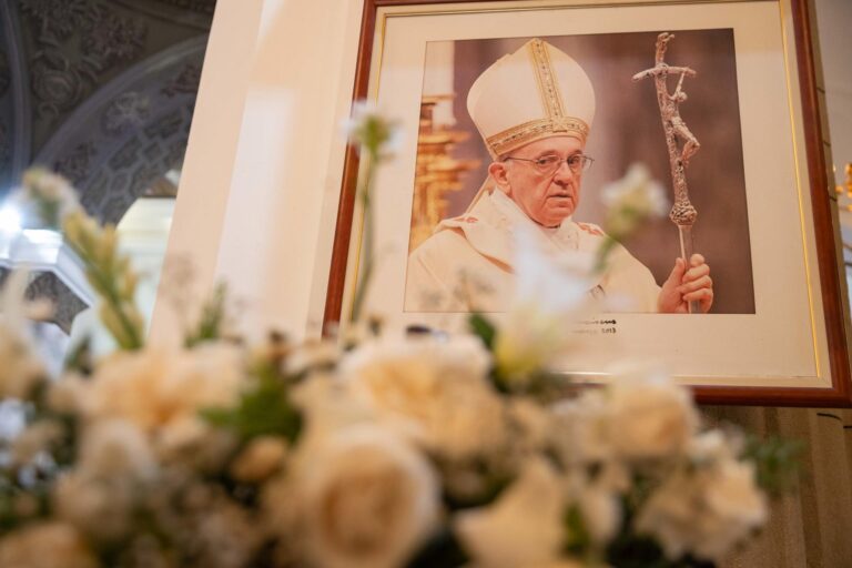 Presidente Boric designó delegación para asistir al funeral del Papa Francisco