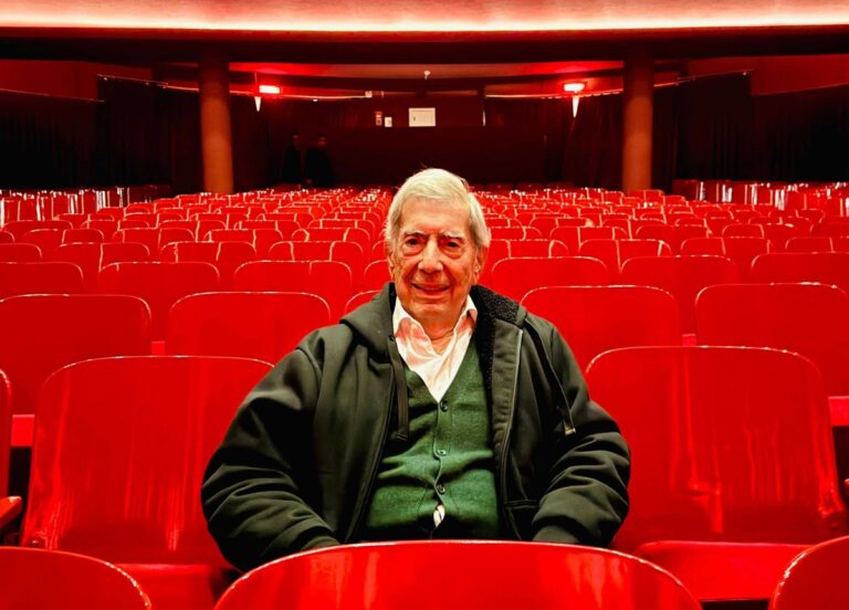 La vida y obra de Mario Vargas Llosa, el Nobel peruano que cartografió las estructuras de poder