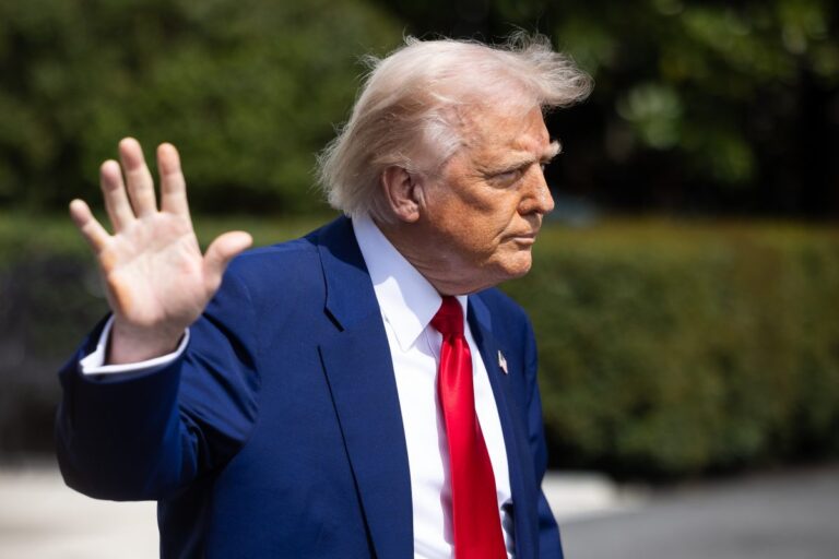 ¿Se vuelve a complicar la Visa Waiver? Detienen a chileno por robo de cartera de lujo a alta funcionaria de Donald Trump