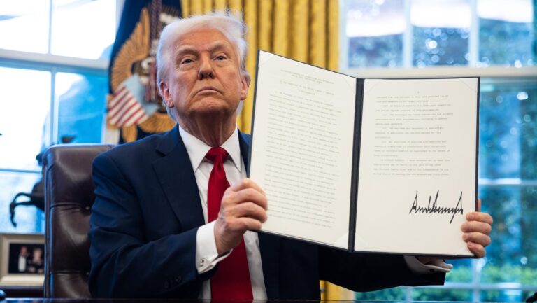 Los principales CEO de Estados Unidos advierten que los aranceles de Trump podrían dañar la economía