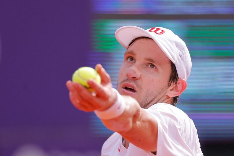 Adiós mala racha: Nico Jarry barrió con Daniel Altmaier en su debut en el Masters 1000 de Madrid