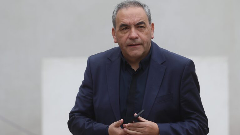 Espinoza cuestiona proceso por sucesión de Allende y nombramiento de Rementería: 