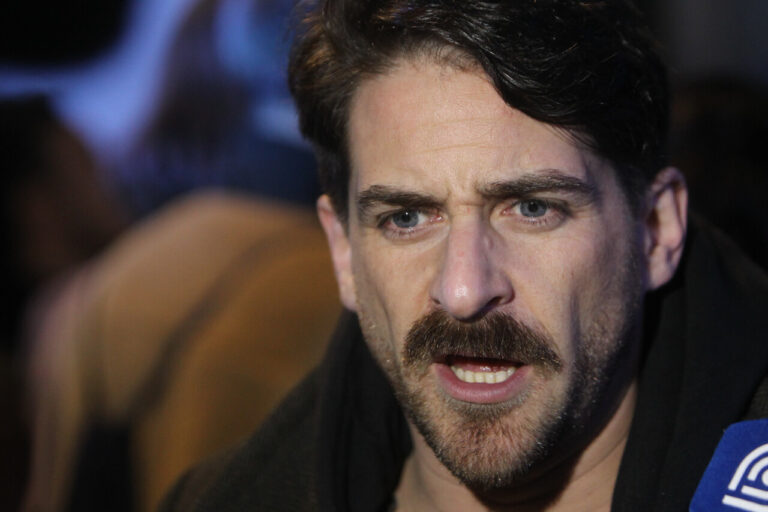 Winter (FA) invita a la izquierda a 