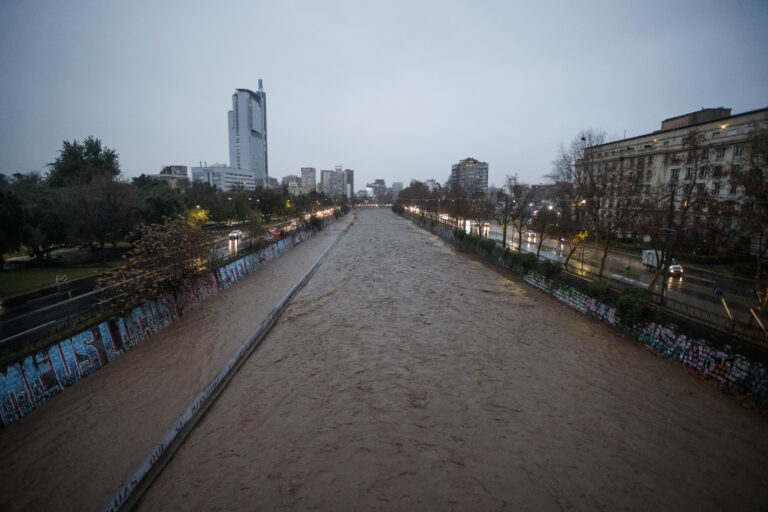 Destacado empresario alerta por situación de Chile: 