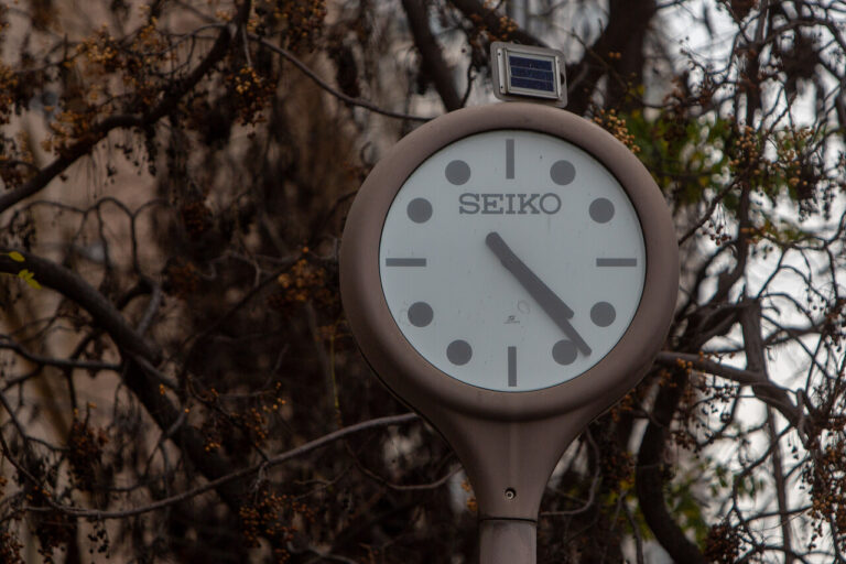 Horario de invierno 2025: ¿Qué regiones no deben hacer el cambio de hora?