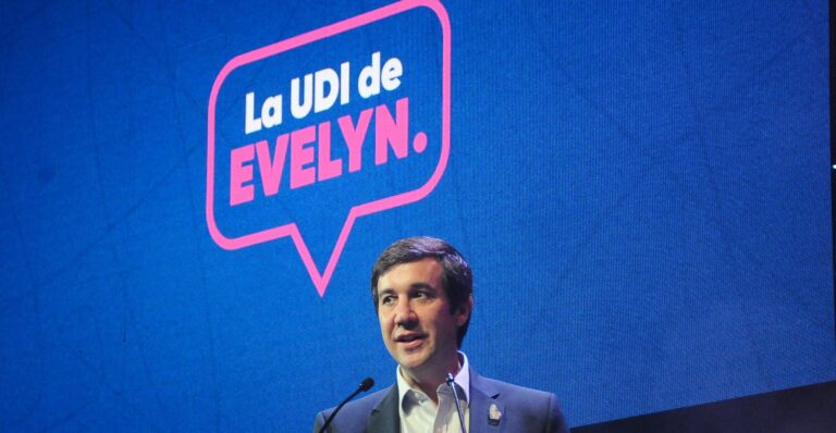 Debate por la baja natalidad en las presidenciales: UDI pedirá a Matthei fortalecer el programa de fertilización asistida