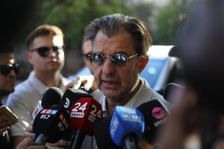 Interponen querella criminal contra gerente de comunicaciones de Colo Colo por falsos testimonios en caso de agresión de Mosa