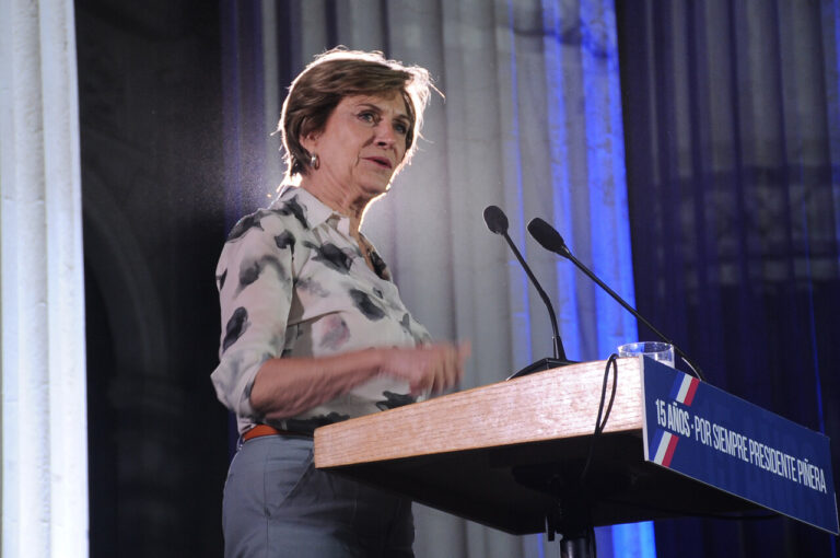 Candidaturas presidenciales en riesgo de desgaste: El desafío de Matthei ante su ausencia en primarias