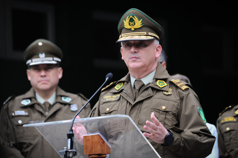 Carabineros investigados por muerte de jóvenes en el Estadio Monumental siguen en funciones administrativas dentro de la institución