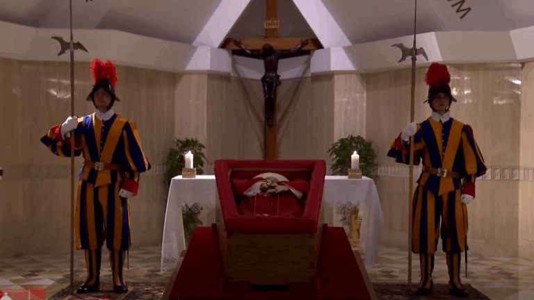 Las impactantes imágenes satelitales que dejó el funeral del Papa Francisco