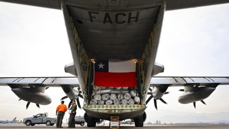 Chile envió ayuda humanitaria a Bolivia por lluvias e inundaciones que han dejado al menos 55 fallecidos