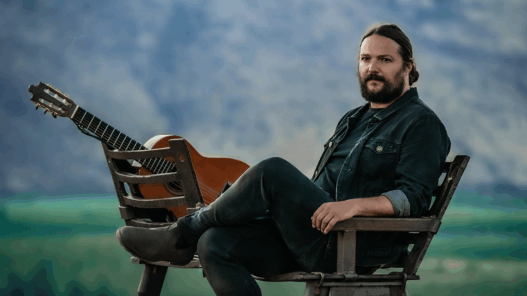 Sobre canciones, caminos y maestros: Nano Stern y el reflejo de una vida con la guitarra al hombro