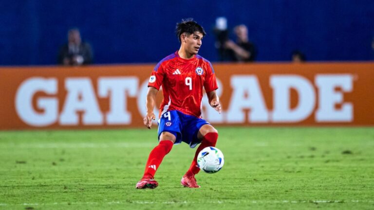 Yastin Cuevas en medio del buen desempeño de la Sub 17: 