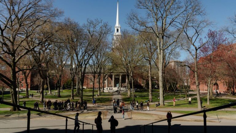Harvard demandó a la administración Trump y lleva a tribunales las medidas adoptadas sobre financiamiento