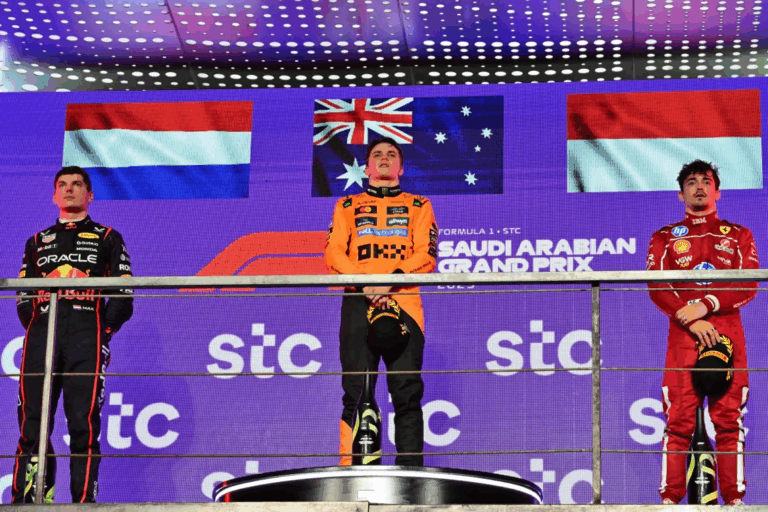 Piastri, nuevo líder de la Fórmula Uno tras ganar en Arabia Saudita por delante de Verstappen