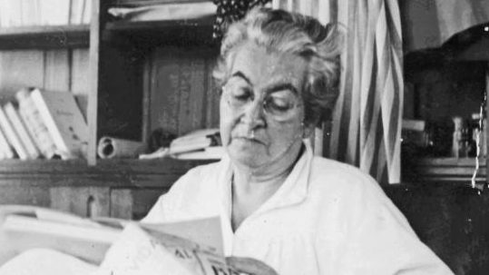 Gabriela Mistral: El natalicio, las obras más significativas y el camino al Nobel de Literatura