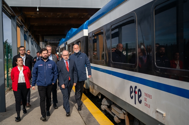 A un día de ser inaugurado por el Presidente Boric: Suspenden funcionamiento de nuevo tren Puerto Montt a Llanquihue
