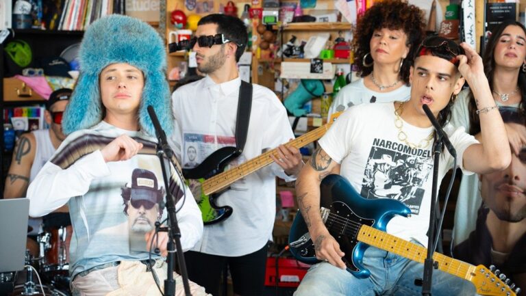 CA7RIEL y Paco Amoroso regresan a Chile en 2025: Dúo confirmó su primer concierto en el Movistar Arena