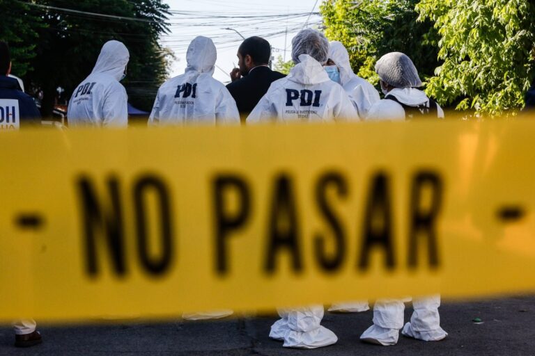 PDI investiga brutal homicidio en Playa Cavancha: Víctima fue hallada decapitada y con más de 70 puñaladas