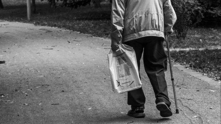 Las cicatrices invisibles de la infancia: cómo los traumas de niño modelan la vida adulta