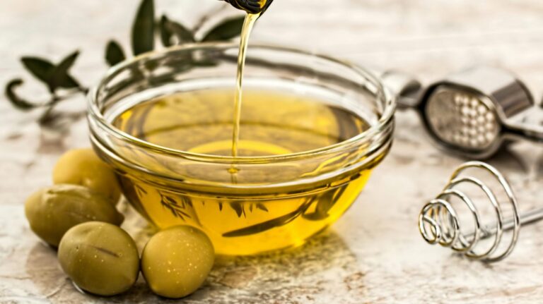 Iniciativa busca defender denominación de origen del aceite de oliva de Huasco