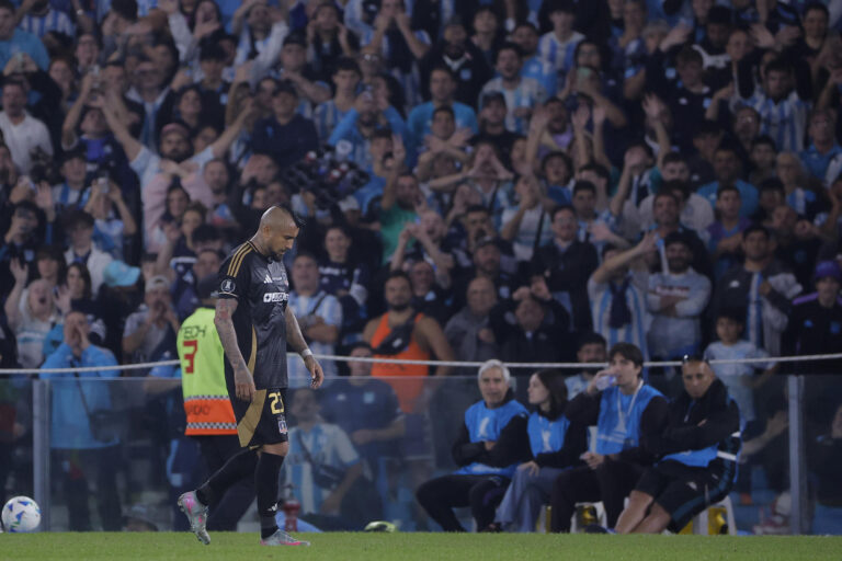 “Hay que hacerse cargo, no hay que buscar excusas”: Colo Colo asume su fracaso internacional